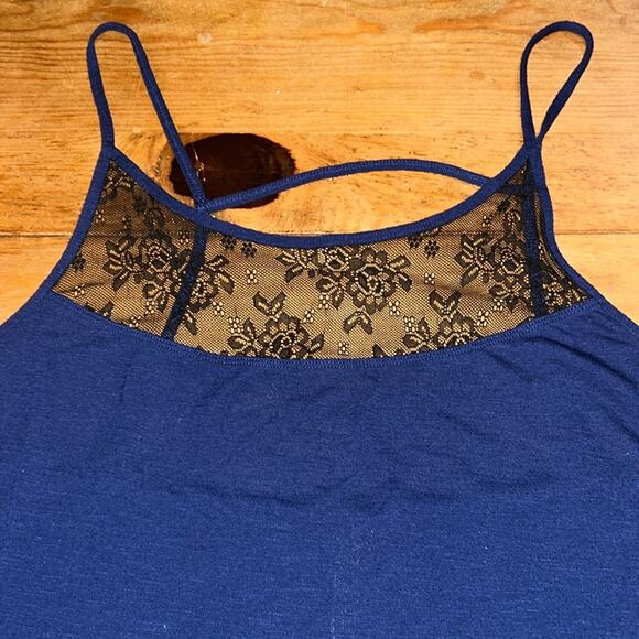Woman’s Adore Me Blue with Lace Cami X-Large - Picture 3 of 6